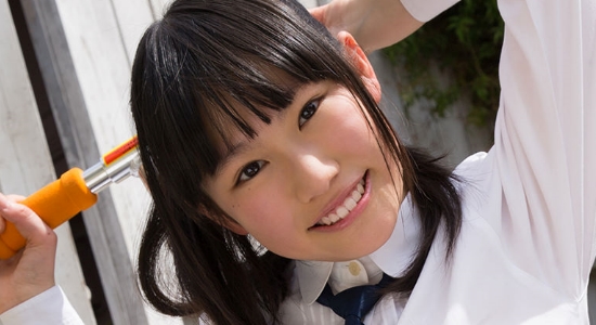 葉月彩菜 白ハイソックスなプリスカ制服画像