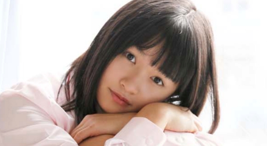 百川晴香 紺色ハイソックスなプリスカ制服画像2