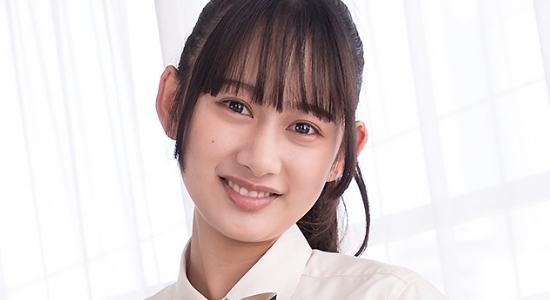 藤井星愛 紺色ニーハイなプリスカ制服画像