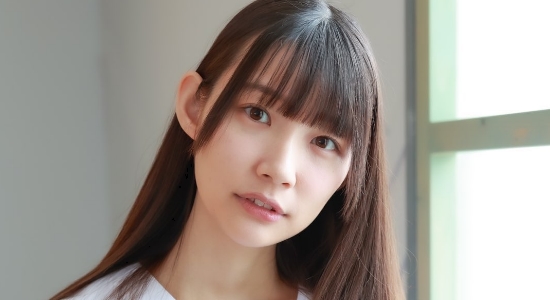 波崎天結 挑発パンモロしているセーラー服画像