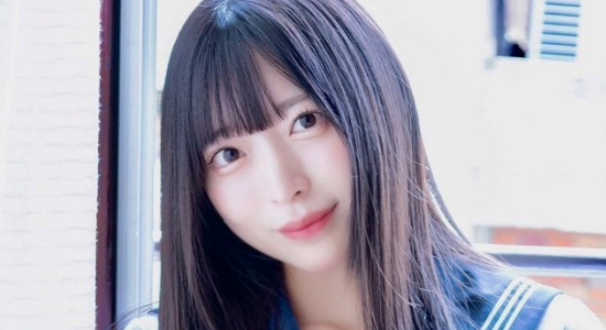 柚乃りか 白ソックスなセーラー服画像