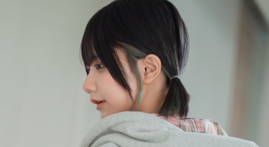 かれしちゃん パンチラしているプリスカ制服画像