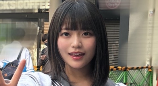 辻夏鈴 白ソックスなセーラー服画像