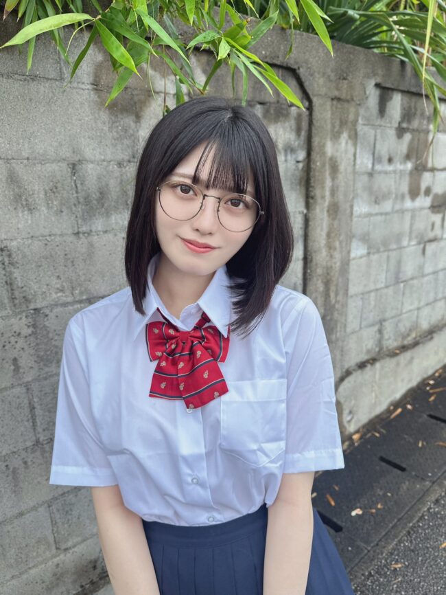 石浜芽衣