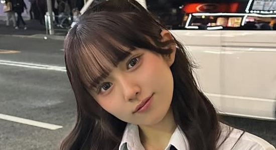 日比谷萌甘 ネクタイとチェック柄プリスカの制服画像