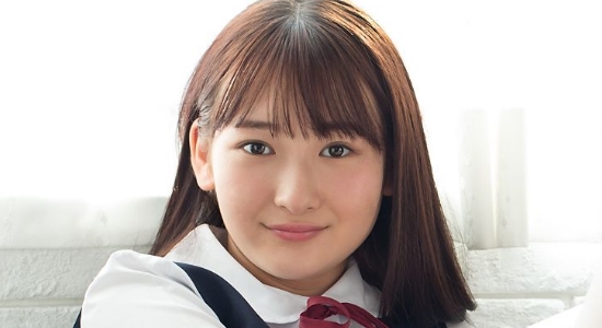 近藤あさみ 白ニーハイなジャンスカ制服画像