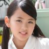 椿美衣奈 黒ニーハイなプリスカ制服画像
