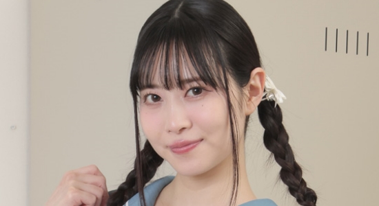白岩冬萌 白ハイソックスなセーラー服画像