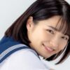 倉本すみれ 白ハイソックスなセーラー服画像