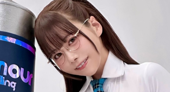 東雲うみ アメスク風な制服画像