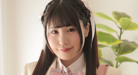 桃瀬める 白ハイソックスなブレザー制服画像