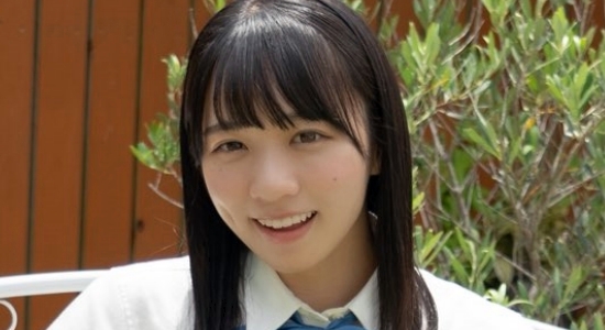 椿野ゆうこ 紺色ソックスなチェック柄プリスカ制服画像