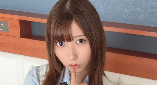 逢沢みゆ 紺色ソックスなプリスカ制服画像2