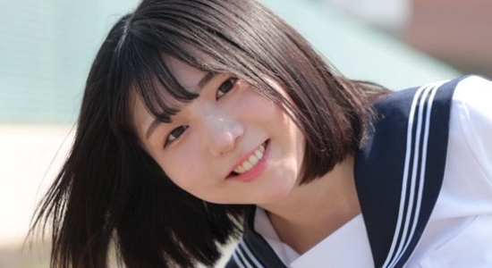 齋藤かさね 白ソックスなセーラー服画像