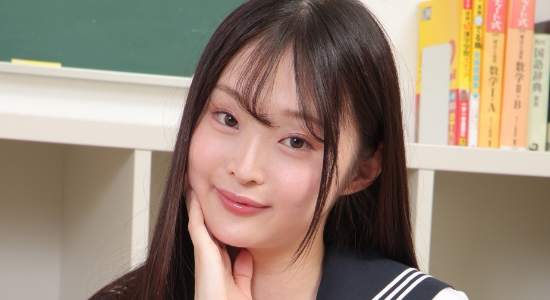 千川とわ ルーズソックスなセーラー服画像