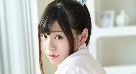宇佐神みみ 黒ソックスなチェック柄プリスカ制服画像