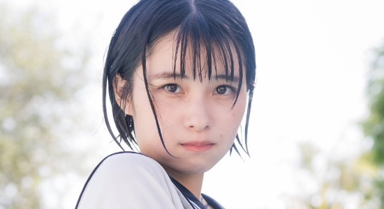 三田のえ ぐっしょり濡れているセーラー服画像