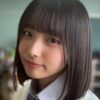 大野愛実 白いベストとリボンの制服画像