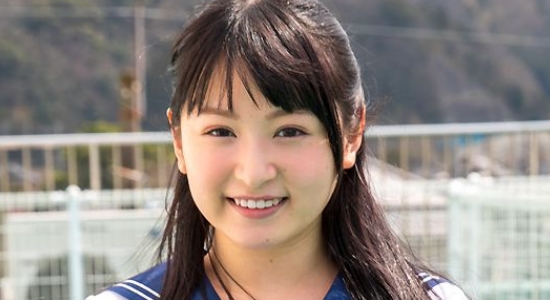 平野もえ 白ハイソックスなセーラー服画像