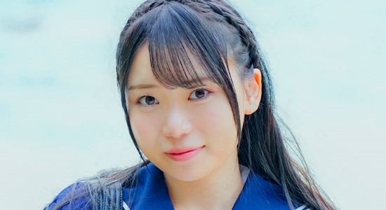 白星優菜 紺色ハイソックスなプリスカ制服画像