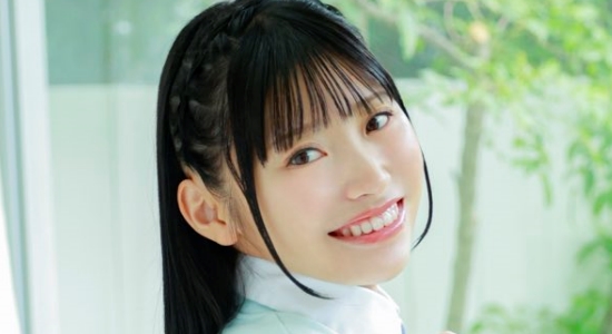 鈴野はなび 白ソックスなプリスカ制服画像