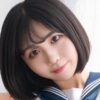 齋藤かさね パンチラしているセーラー服画像