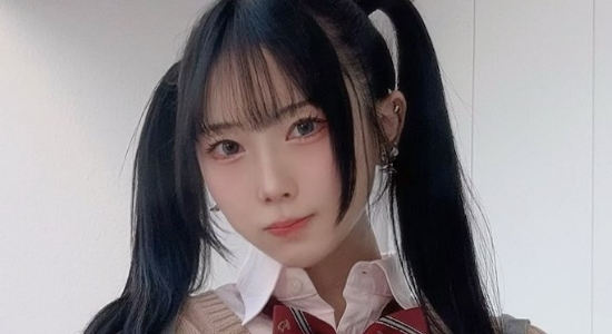 天上てんこ 紺色ハイソックスりプリスカ制服画像