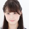 山崎水愛 紺色ハイソックスなセーラー服画像