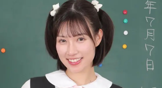 宮城りえ 白ハイソックスなジャンスカ制服画像