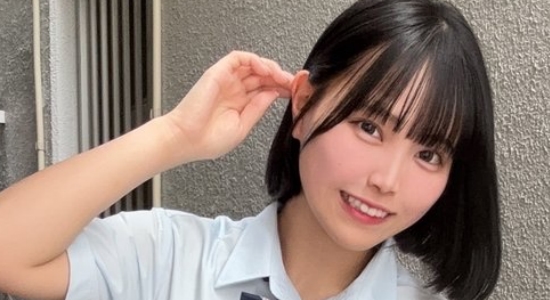 鎌房祐衣 紺色ハイソックスなプリスカ制服画像