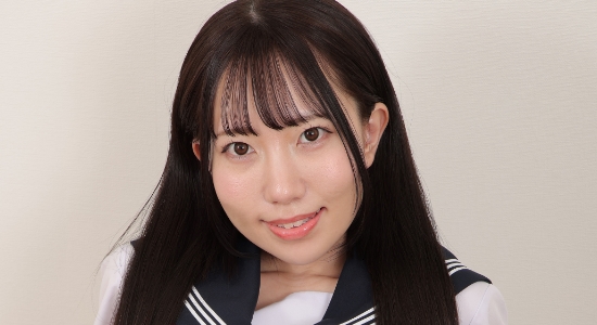 原陽菜乃 紺色ハイソックスなセーラー服画像