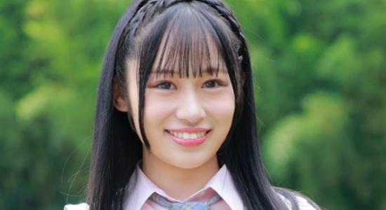 あいみ 白ソックスなチェック柄プリスカ制服画像