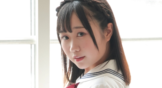 みゆゆ 白ハイソックスなセーラー服画像