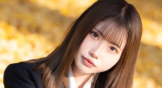 美浜しおん 紺色ハイソックスなプリスカ制服画像