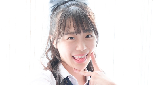 一宮あい ワイシャツにネクタイのプリスカ制服画像