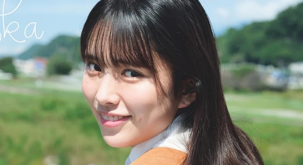 日比谷萌甘 紺色ソックスなプリスカ制服画像2