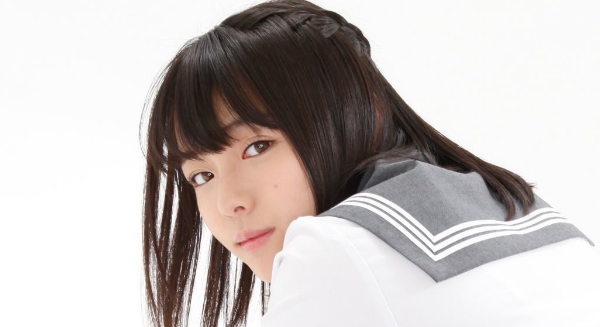 葉月つばさ 黒パンストなセーラー服画像2