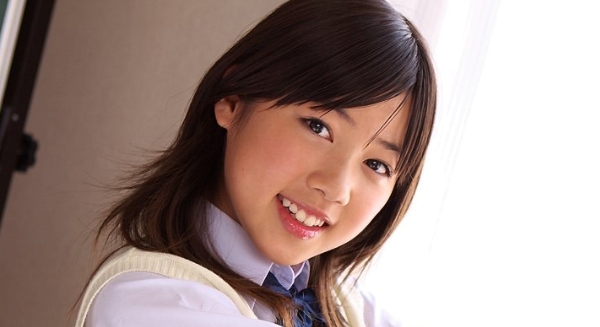 西野華 紺色ハイソックスなプリスカ制服画像