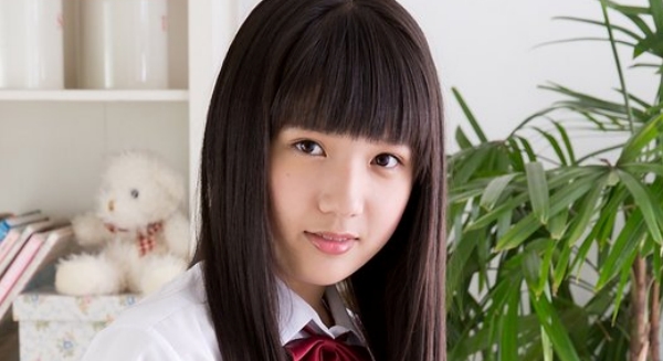 伊吹陽菜 紺色ハイソックスなプリスカ制服画像