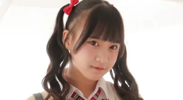 愛染ねね ルーズソックスなプリスカ制服画像