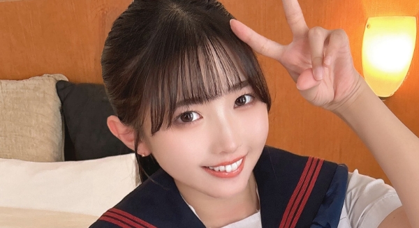 巴ひかり ルーズソックスなセーラー服画像