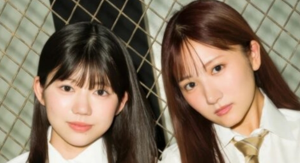 福井可憐 石井彩音 ネクタイとプリスカの制服画像