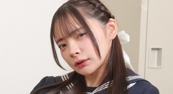 一条みお 白ハイソックスなセーラー服画像