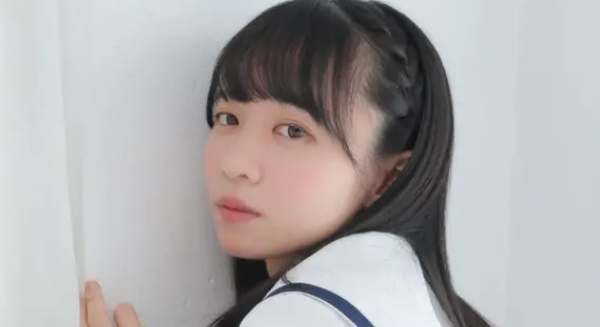 椿野ゆうこ 白ソックスなセーラー服画像