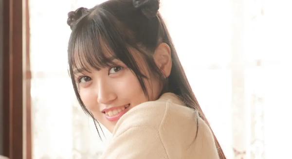 西緒りり黒タイツなチェック柄プリスカ制服画像