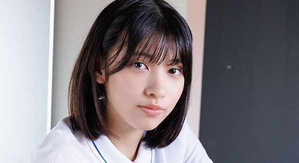 西川茜 紺色ソックスなプリスカ制服画像