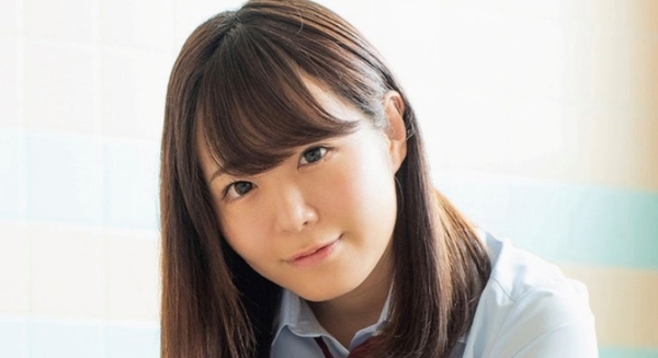 日向ひかげ 紺色ソックスなプリスカ制服画像