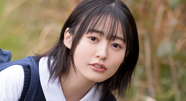 白濱美兎 白ソックスなプリスカ制服画像3