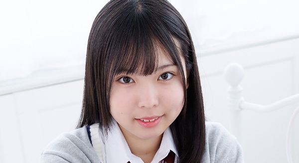 川野りあ 黒ハイソックスなプリスカ制服画像2