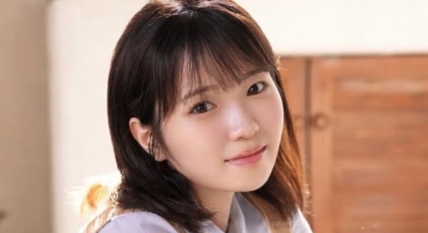 香川あんず 紺色ソックスなプリスカ制服画像